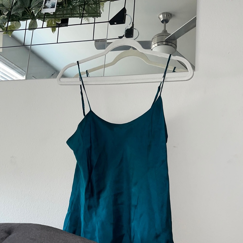 AQUA BLUE DAINTY TOP 🧚🏼